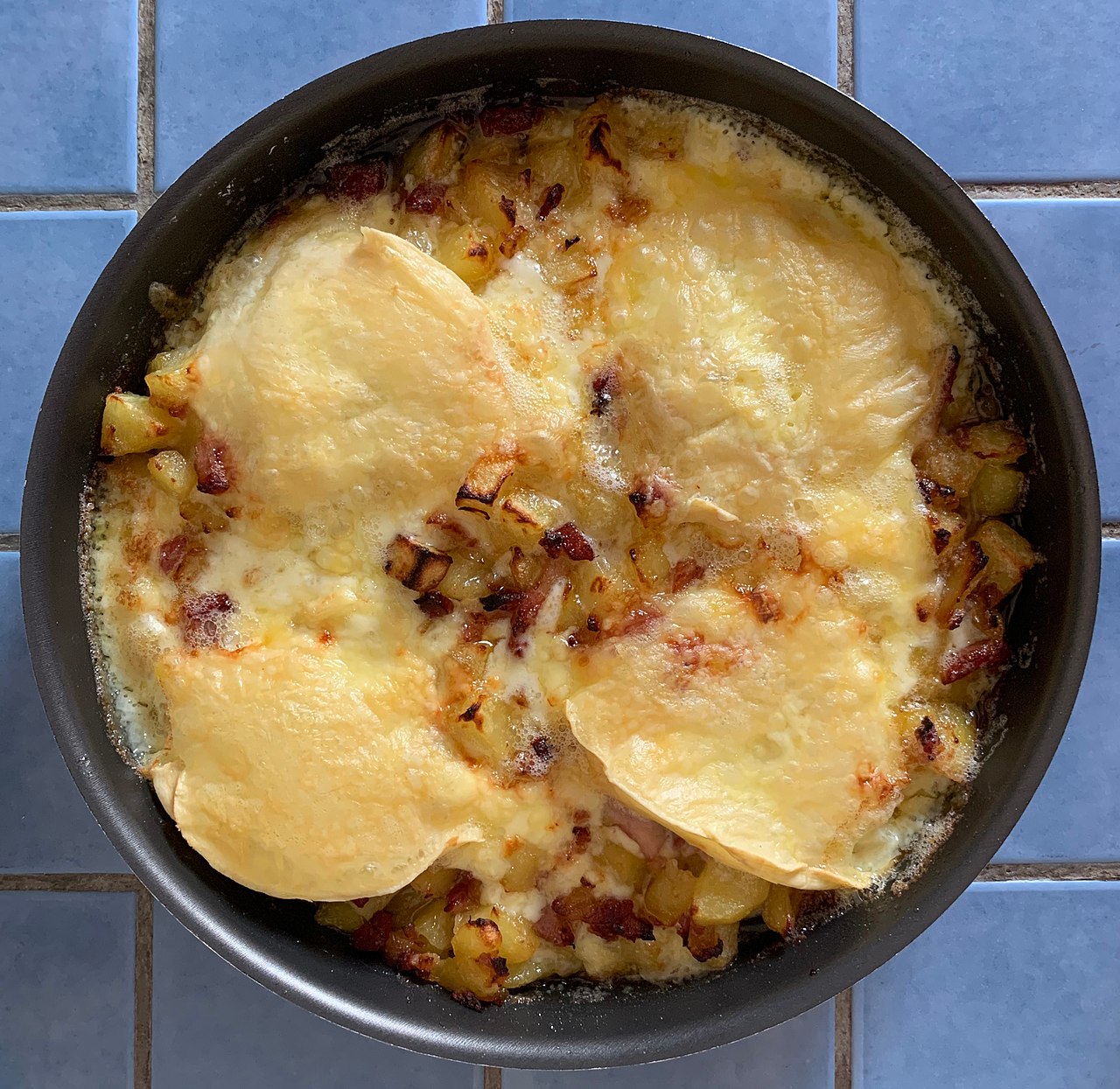 Vogezen tartiflette en tofailles: streekrecepten